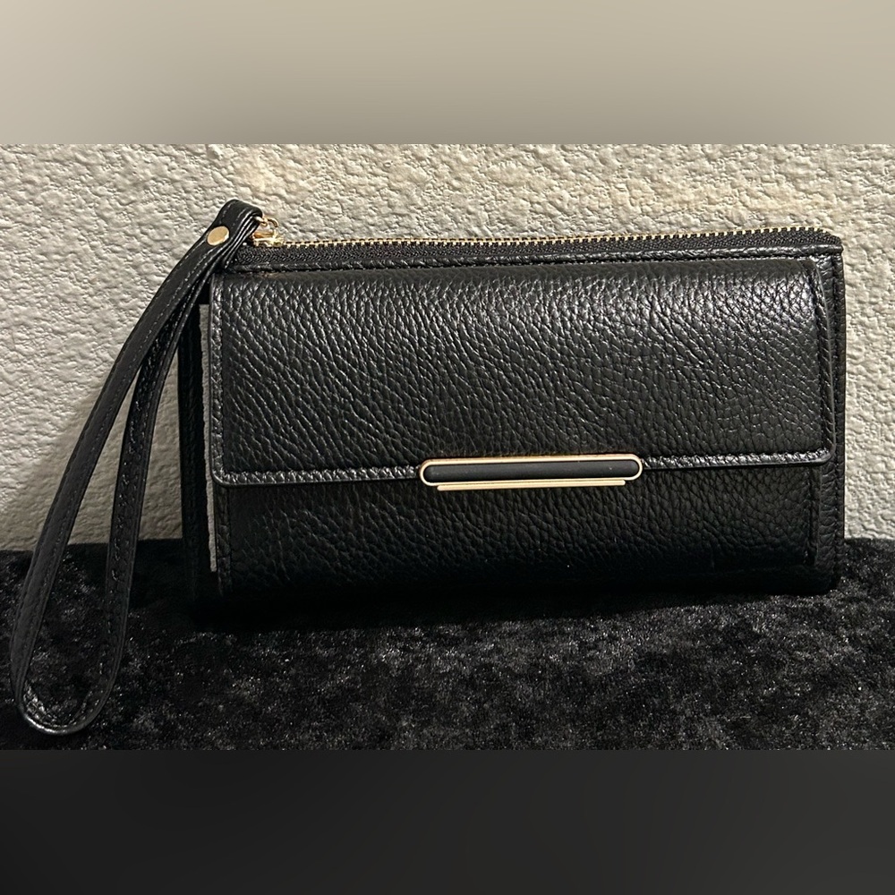 Lola Black Wristlet Purse by Bartter Hutt – Brand New